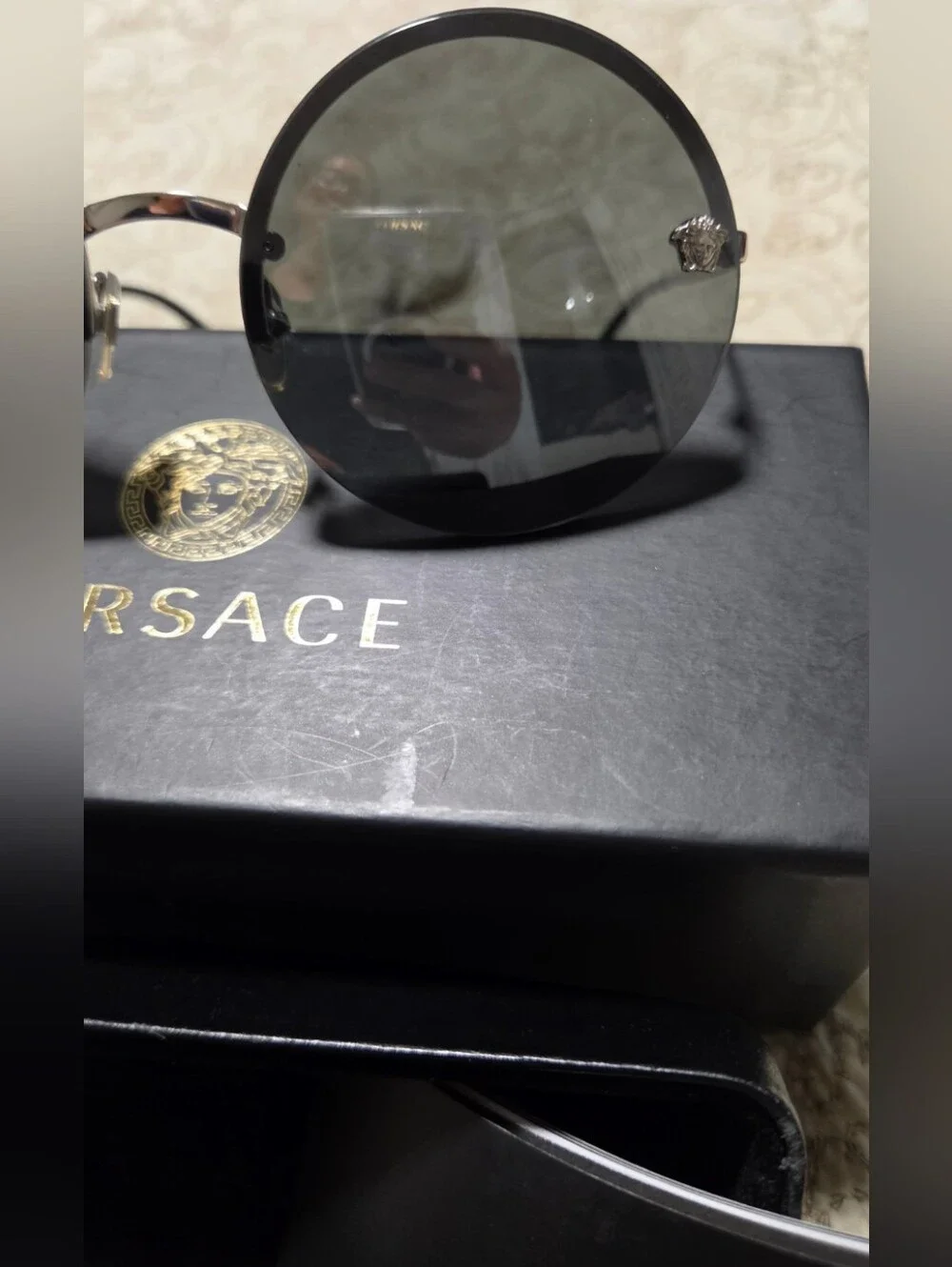 Authentic Versace Medusa Oversized Round Black Sunglasses w/ Box Case